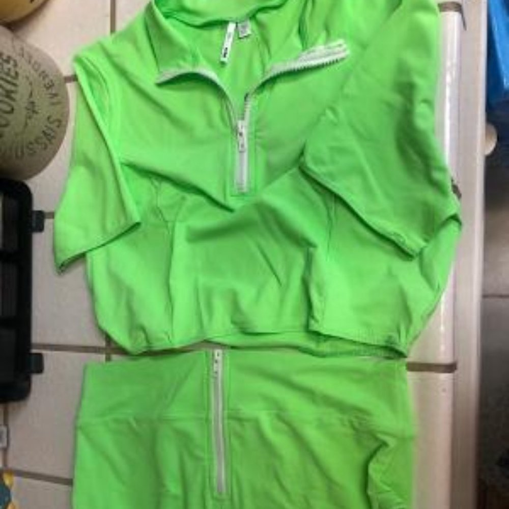 Fashion Nova Womens 1X Neon Green 2 pc swim suit